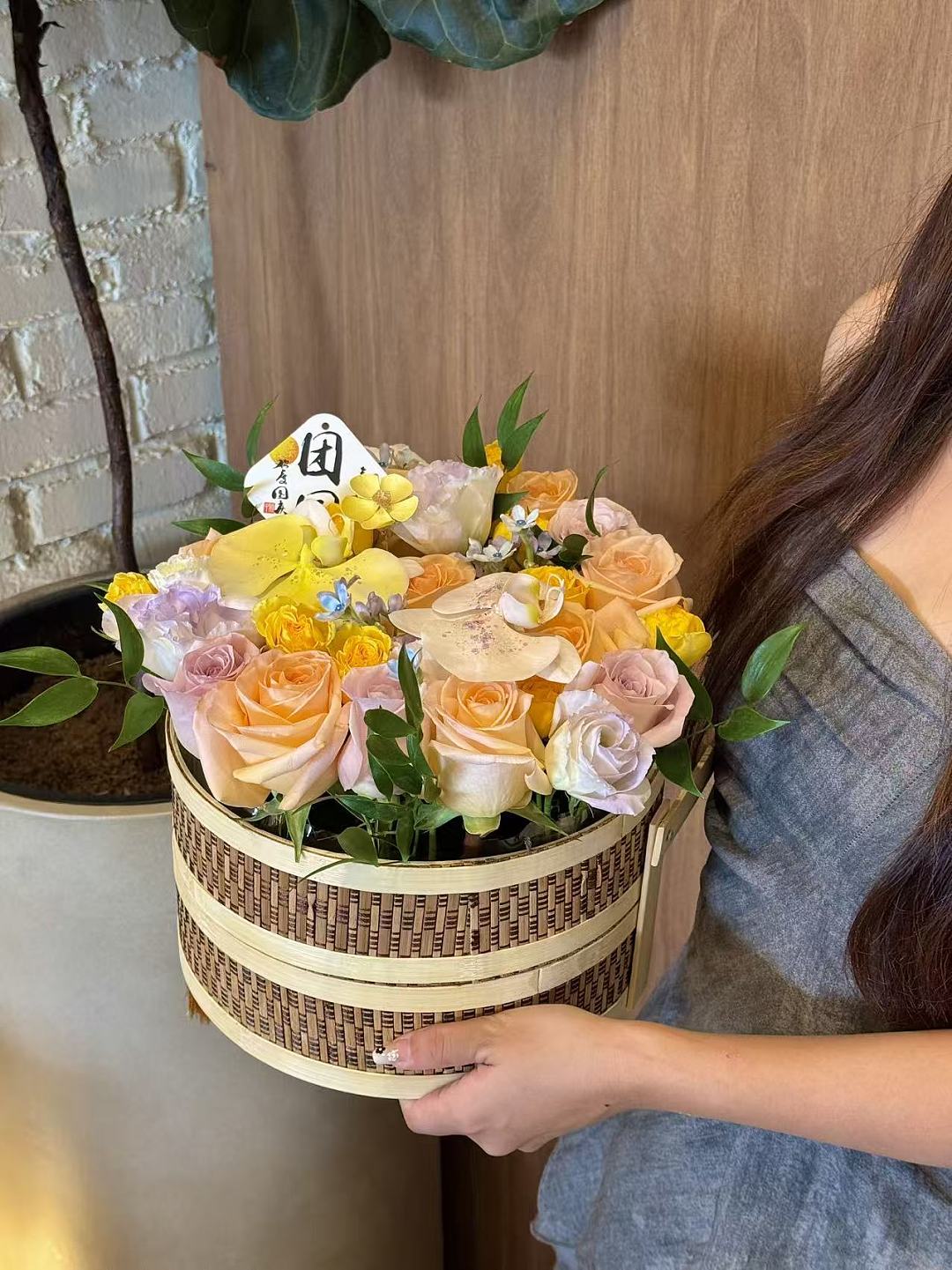 Mid-Autumn Festival Flower Basket (no mooncakes)