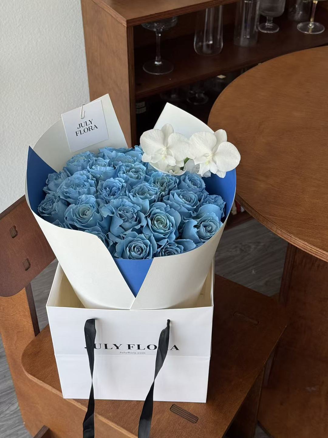 23 Sky Blue Roses with Orchid