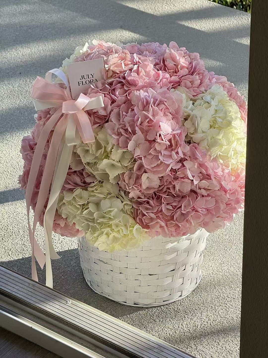 lm_image___2zfov swiper-item-image___2SBSc cover___2hGtr