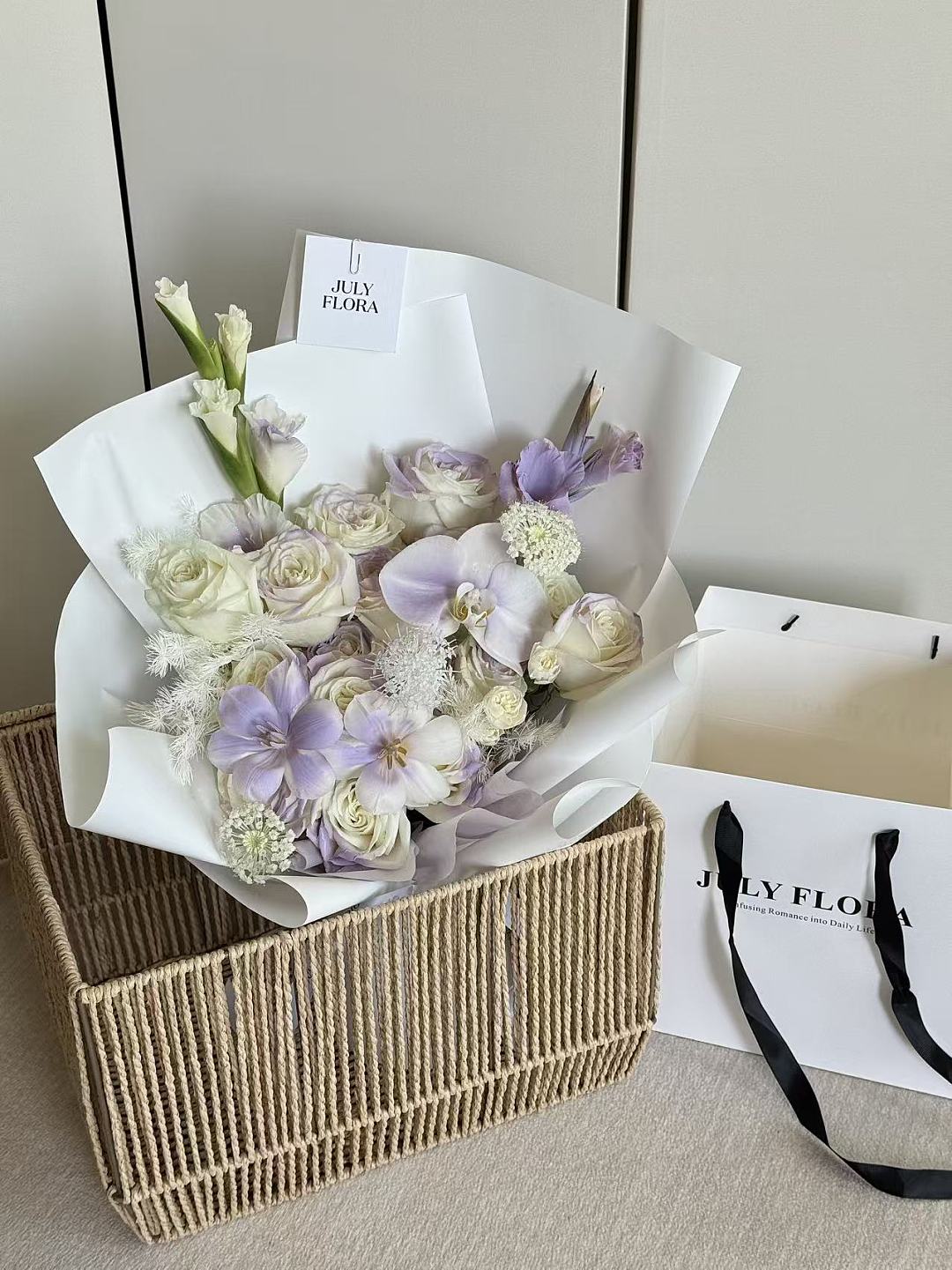 lm_image___2zfov swiper-item-image___2SBSc cover___2hGtr