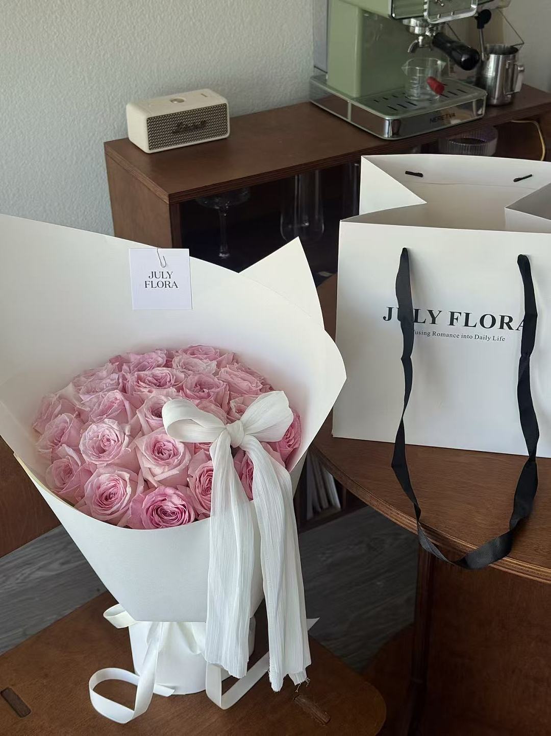 25 Pink O'Hara Roses with Bow-tie