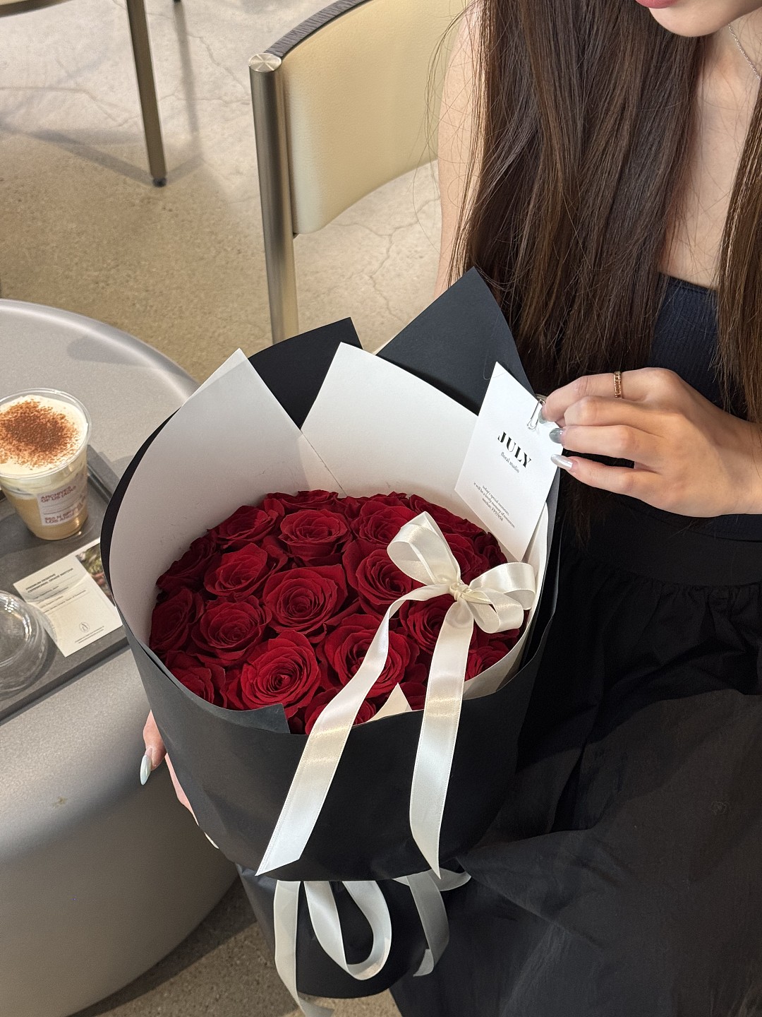 22 Freedom Roses with a Bow
