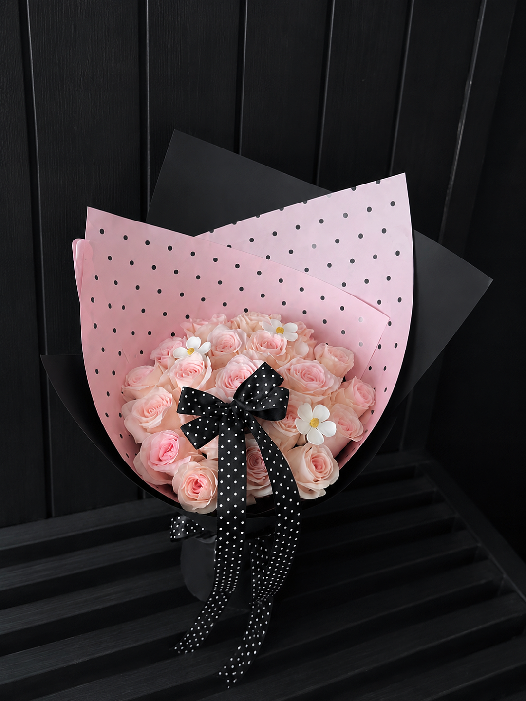 dot dot pink roses