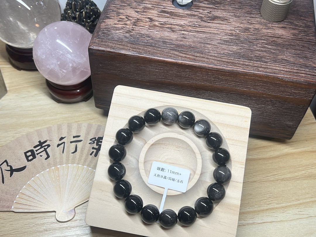 lm_image___2zfov swiper-item-image___2SBSc cover___2hGtr