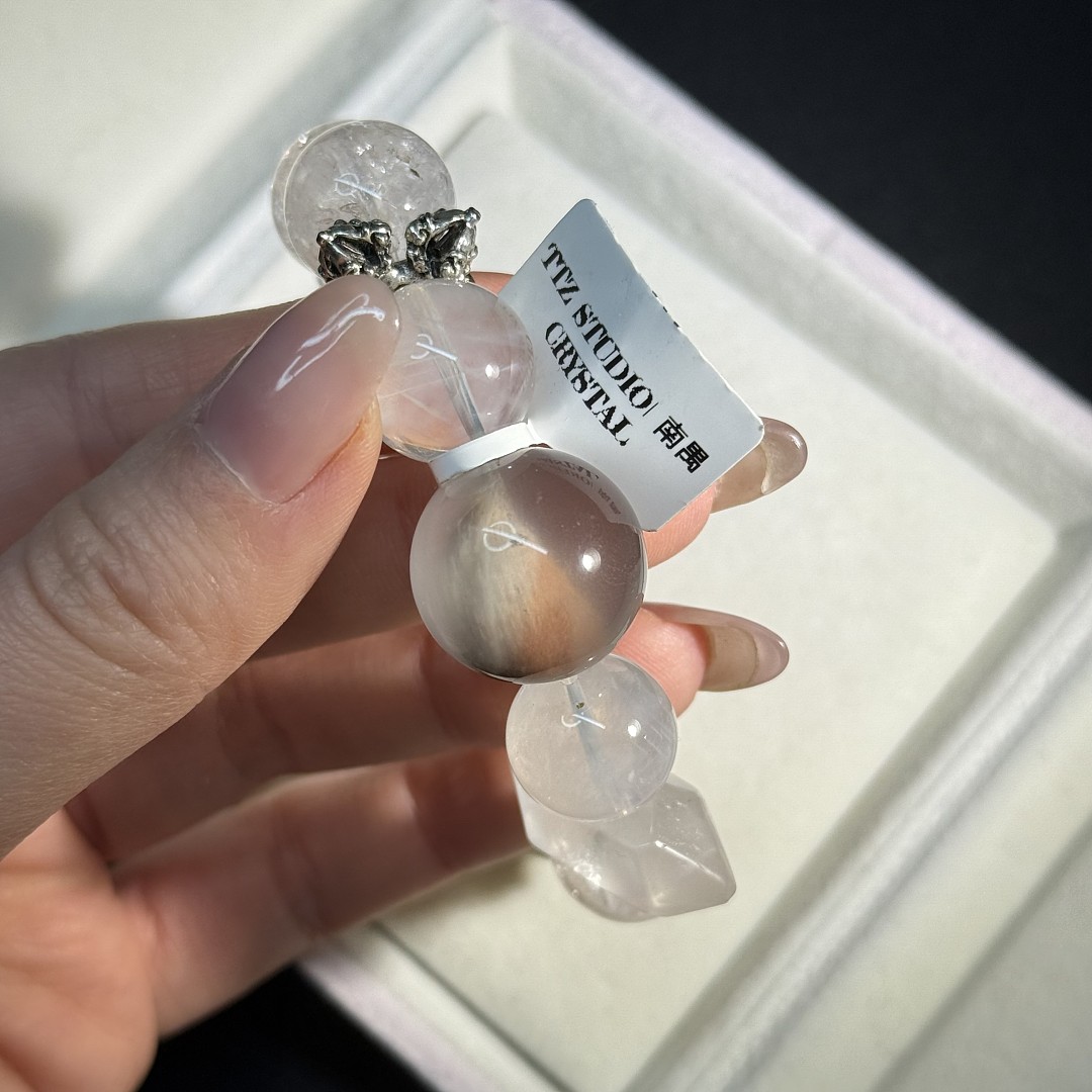 lm_image___2zfov swiper-item-image___2SBSc cover___2hGtr