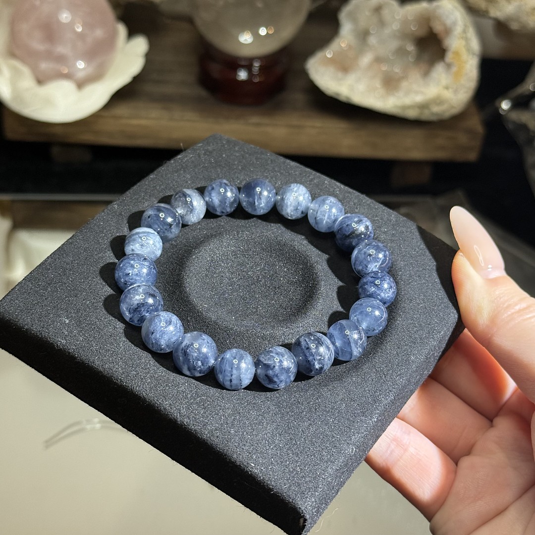 lm_image___2zfov swiper-item-image___2SBSc cover___2hGtr