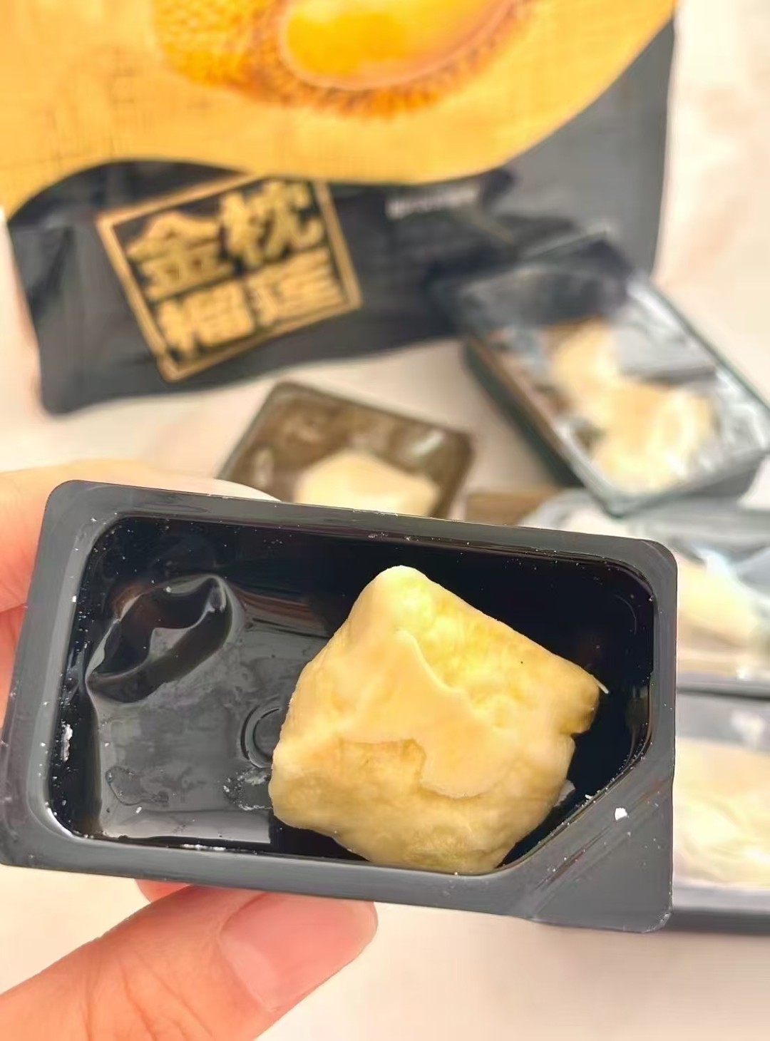 lm_image___2zfov swiper-item-image___2SBSc cover___2hGtr