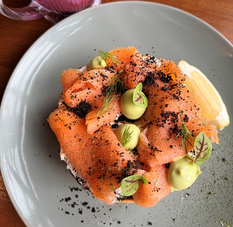 lm_image___2zfov swiper-item-image___2SBSc cover___2hGtr