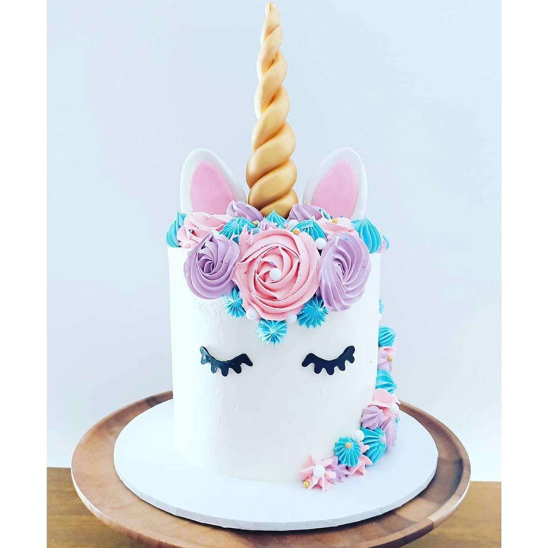 Design 1: 6-inch Extended Unicom Face Cake Feeds 20 People(Party)