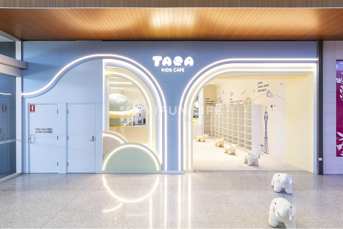 lm_image___2zfov  cover___2hGtr