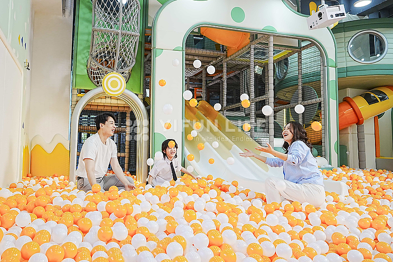 lm_image___2zfov  cover___2hGtr